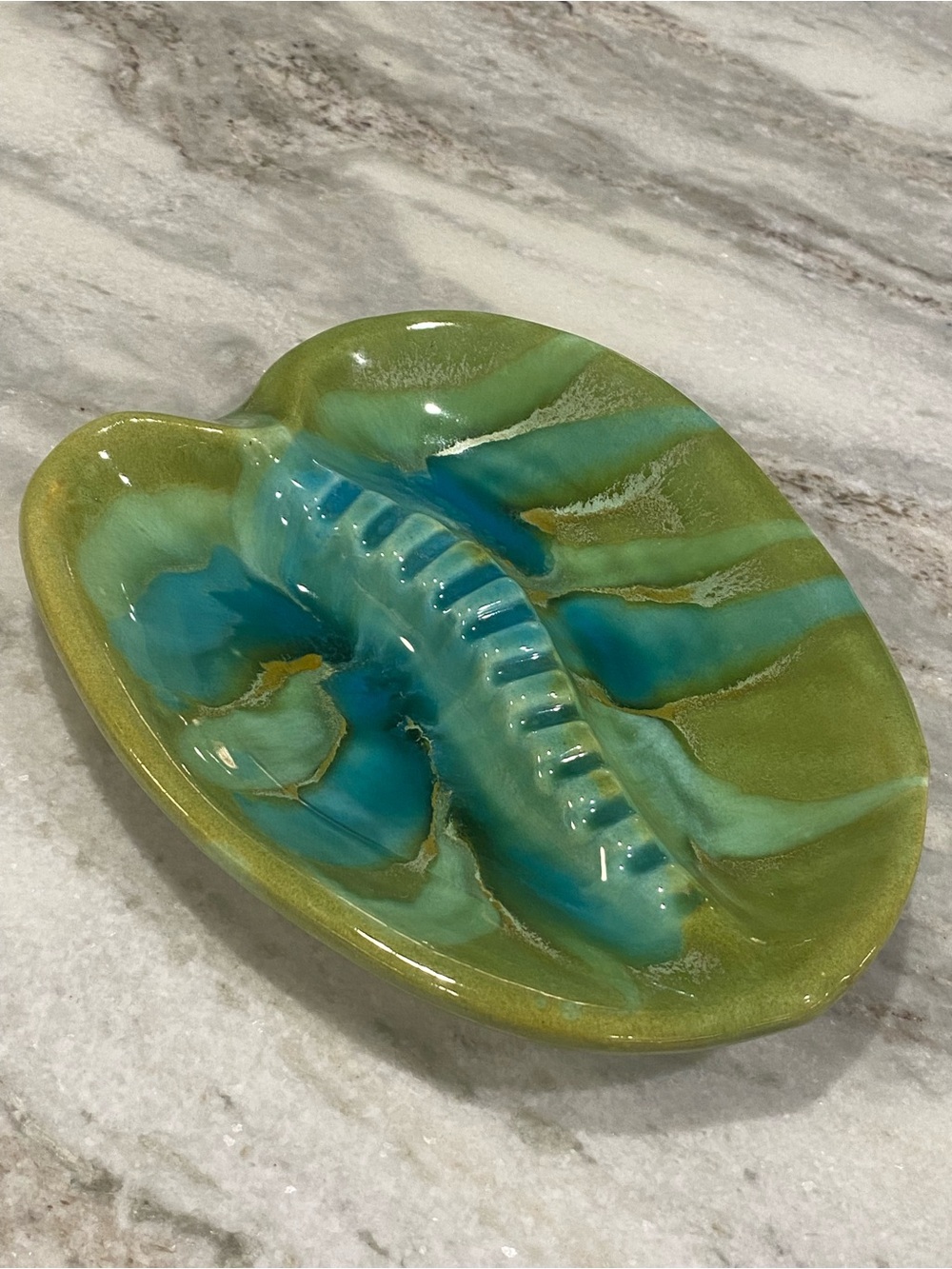 MCM Vintage California Pottery 404 Leaf Ashtray Green Blue Catchall